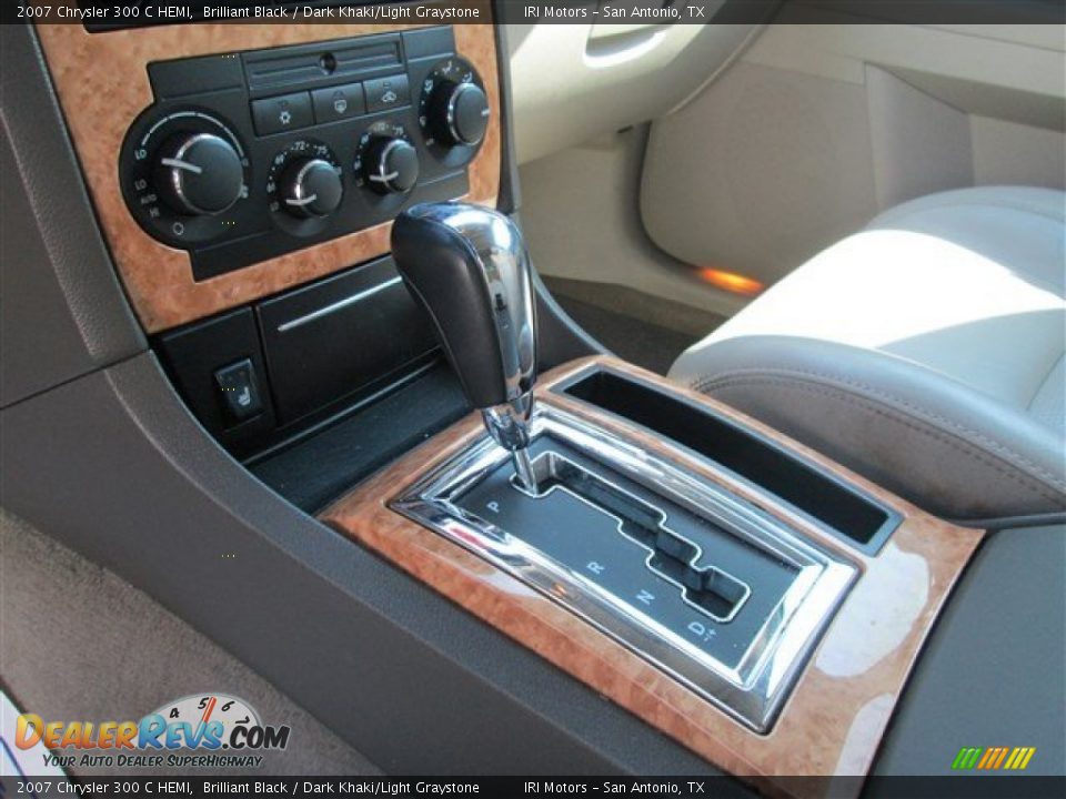 2007 Chrysler 300 C HEMI Brilliant Black / Dark Khaki/Light Graystone Photo #15