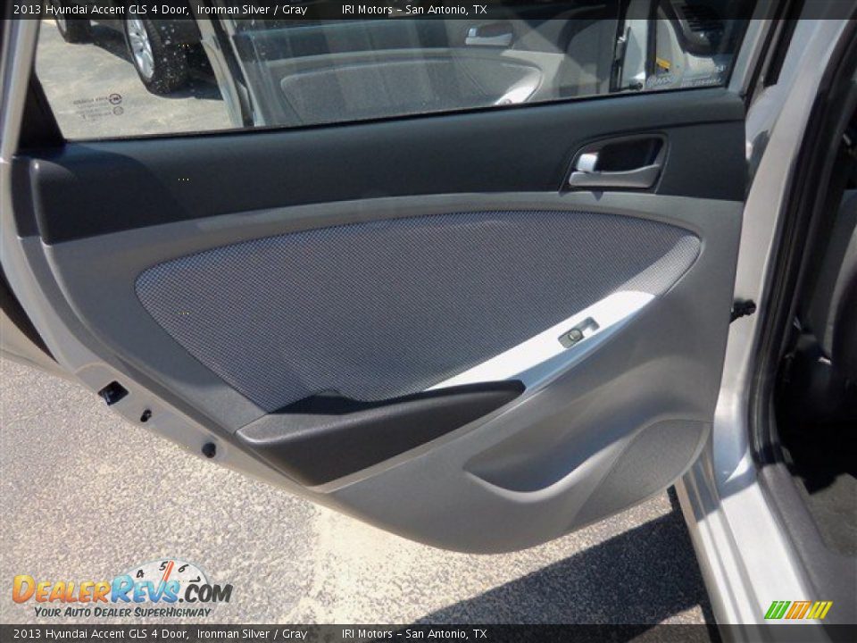 2013 Hyundai Accent GLS 4 Door Ironman Silver / Gray Photo #10