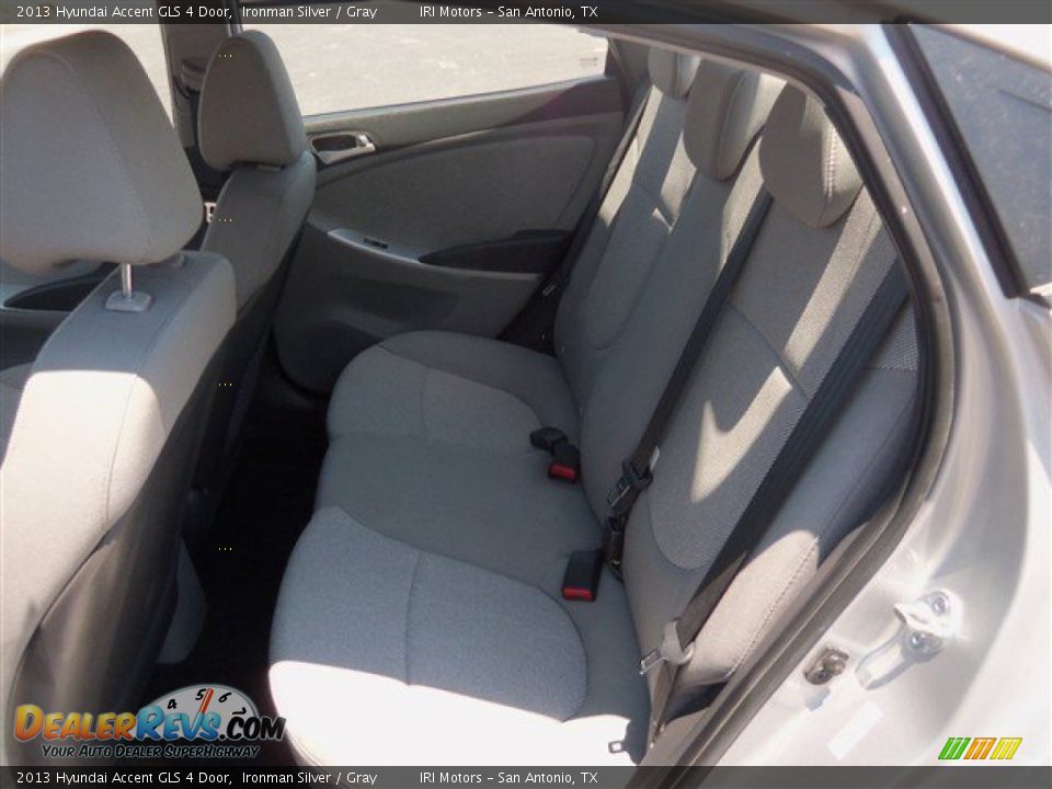 2013 Hyundai Accent GLS 4 Door Ironman Silver / Gray Photo #11