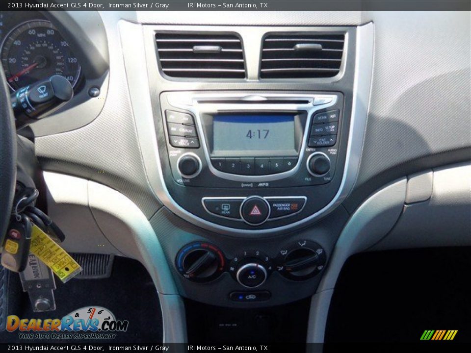2013 Hyundai Accent GLS 4 Door Ironman Silver / Gray Photo #13