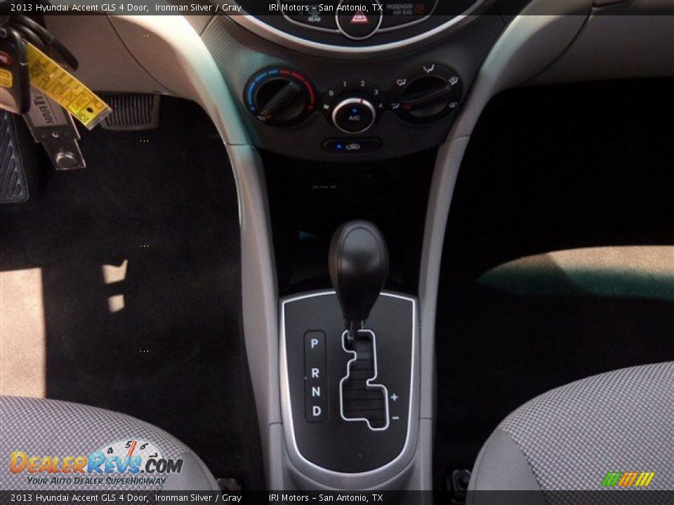 2013 Hyundai Accent GLS 4 Door Shifter Photo #14
