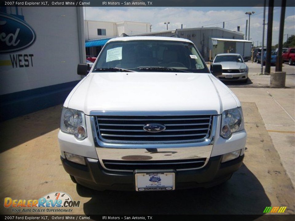 2007 Ford Explorer XLT Oxford White / Camel Photo #2