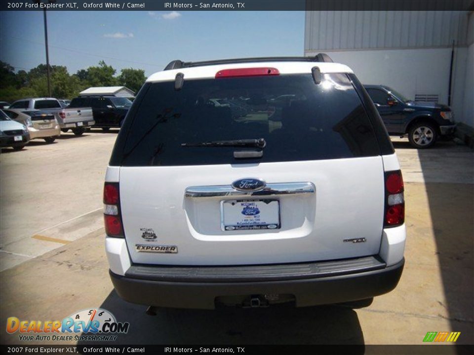 2007 Ford Explorer XLT Oxford White / Camel Photo #7