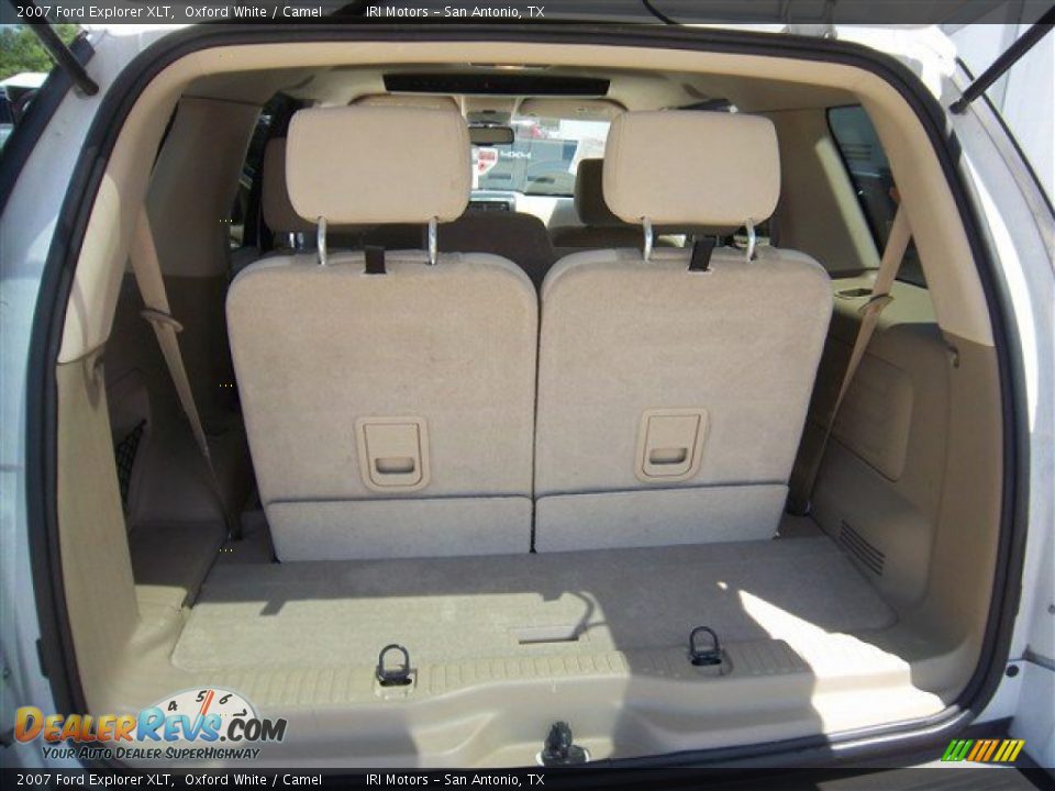 2007 Ford Explorer XLT Oxford White / Camel Photo #20