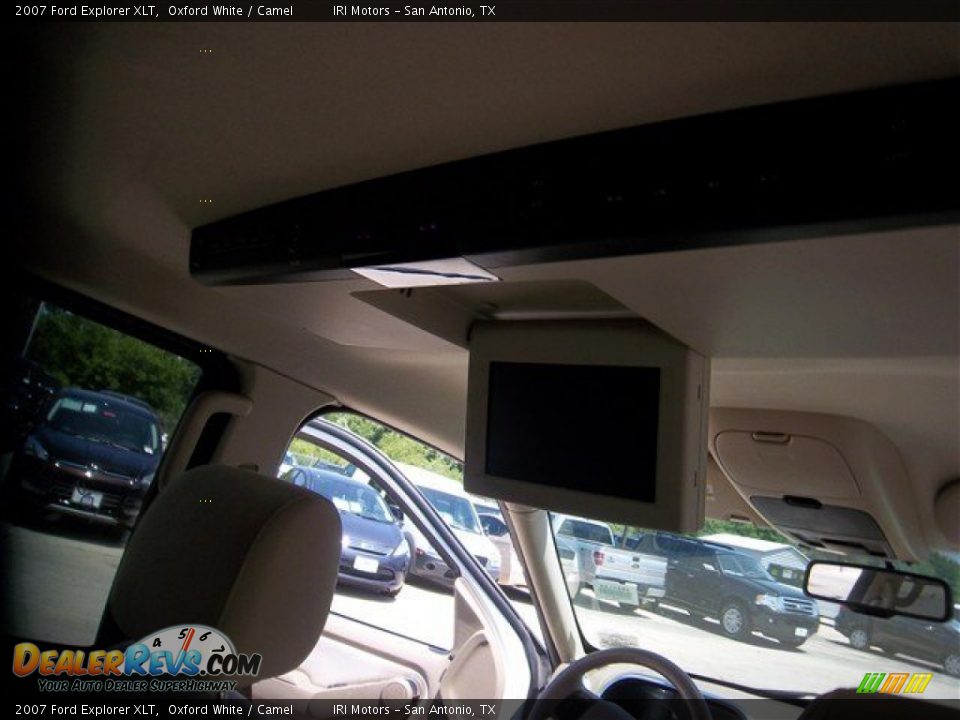 2007 Ford Explorer XLT Oxford White / Camel Photo #24