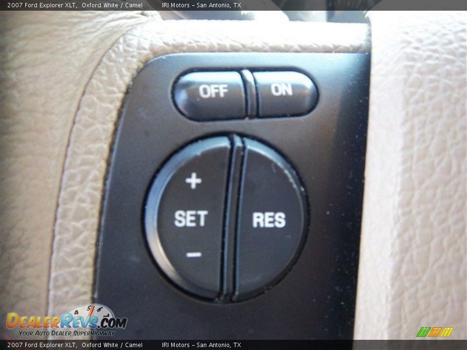 2007 Ford Explorer XLT Oxford White / Camel Photo #28