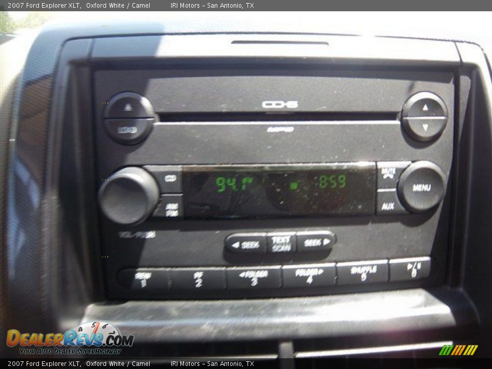 2007 Ford Explorer XLT Oxford White / Camel Photo #30