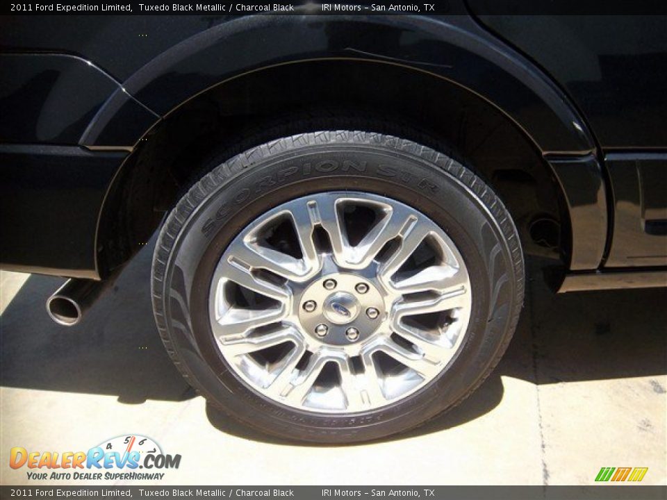 2011 Ford Expedition Limited Tuxedo Black Metallic / Charcoal Black Photo #5