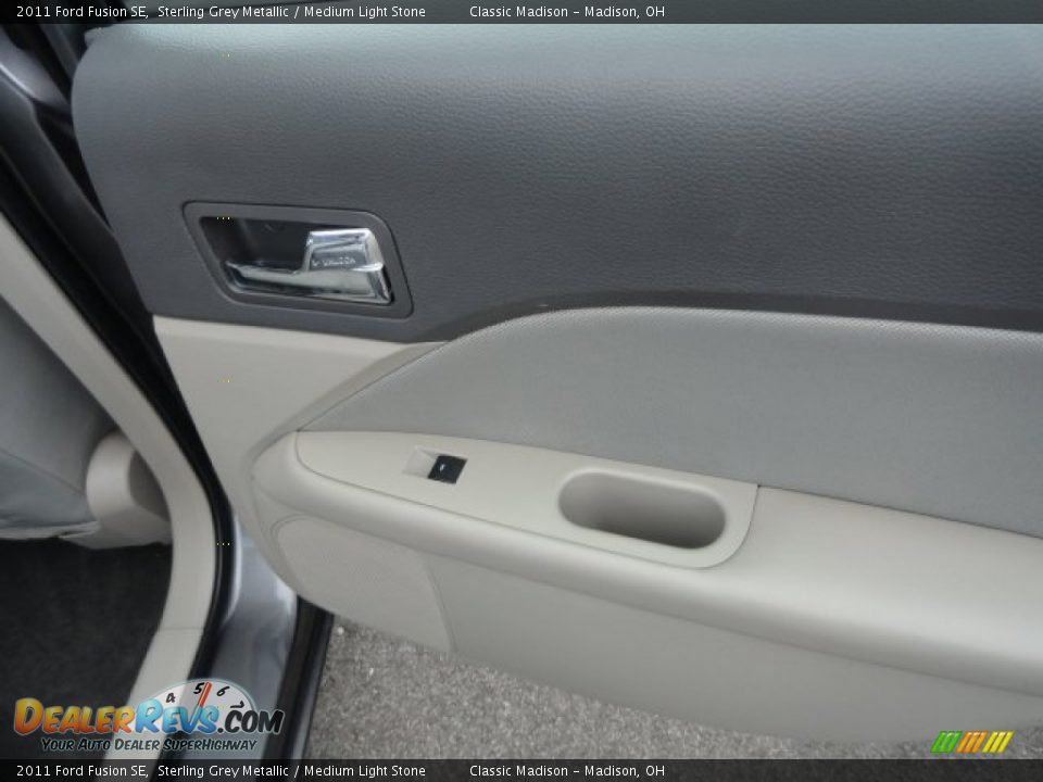 2011 Ford Fusion SE Sterling Grey Metallic / Medium Light Stone Photo #11
