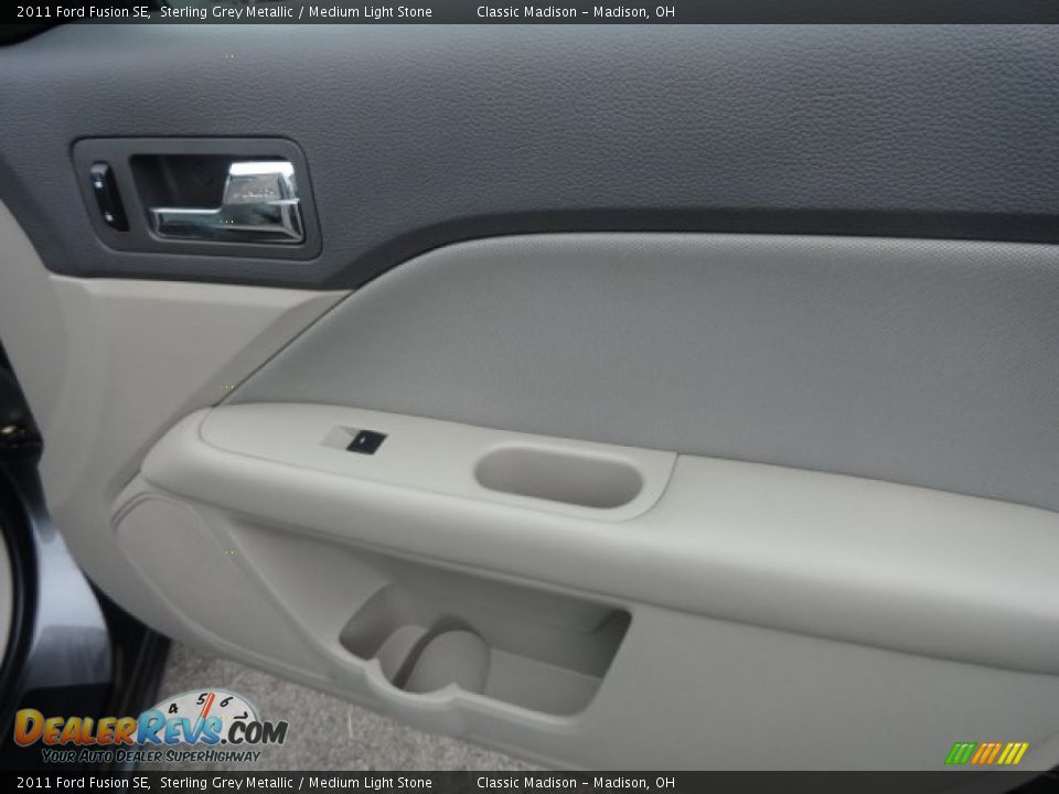 2011 Ford Fusion SE Sterling Grey Metallic / Medium Light Stone Photo #13