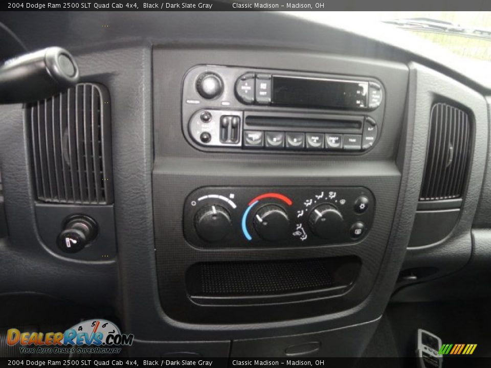 2004 Dodge Ram 2500 SLT Quad Cab 4x4 Black / Dark Slate Gray Photo #4