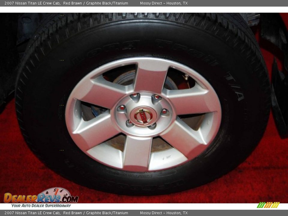 2007 Nissan Titan LE Crew Cab Red Brawn / Graphite Black/Titanium Photo #8