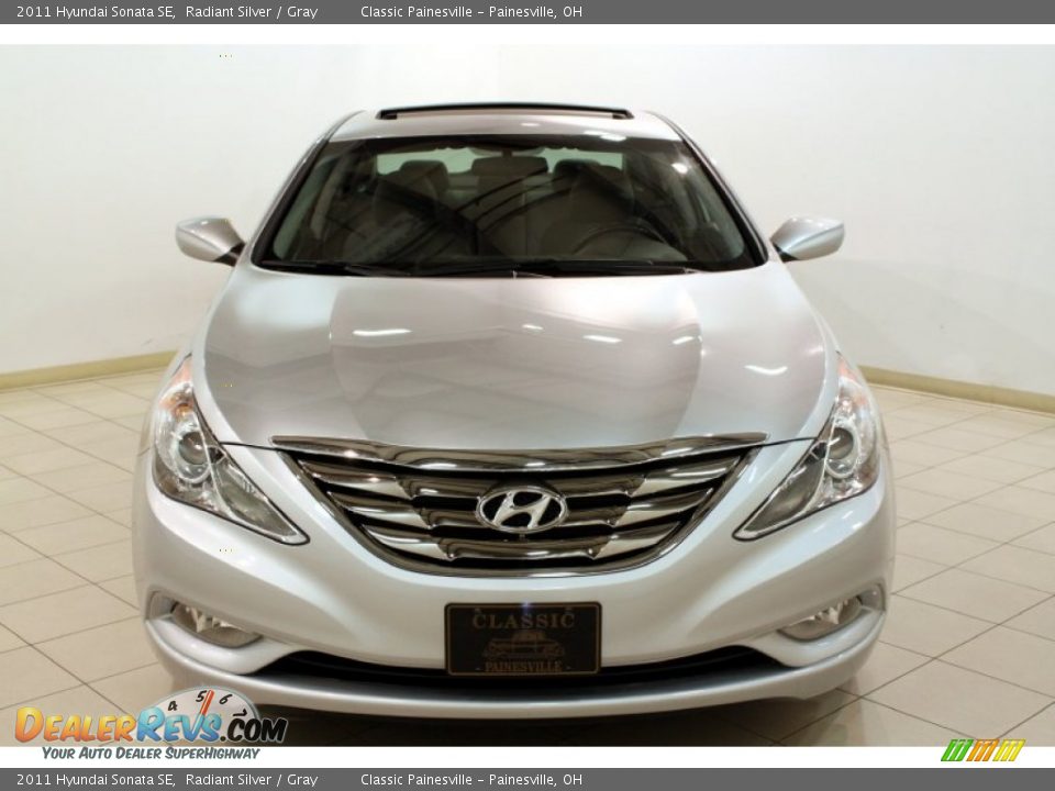 2011 Hyundai Sonata SE Radiant Silver / Gray Photo #2
