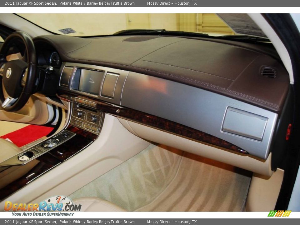2011 Jaguar XF Sport Sedan Polaris White / Barley Beige/Truffle Brown Photo #20