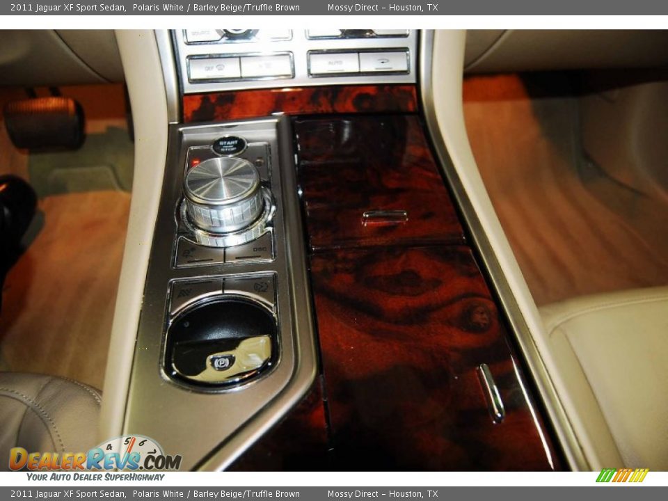 2011 Jaguar XF Sport Sedan Polaris White / Barley Beige/Truffle Brown Photo #21