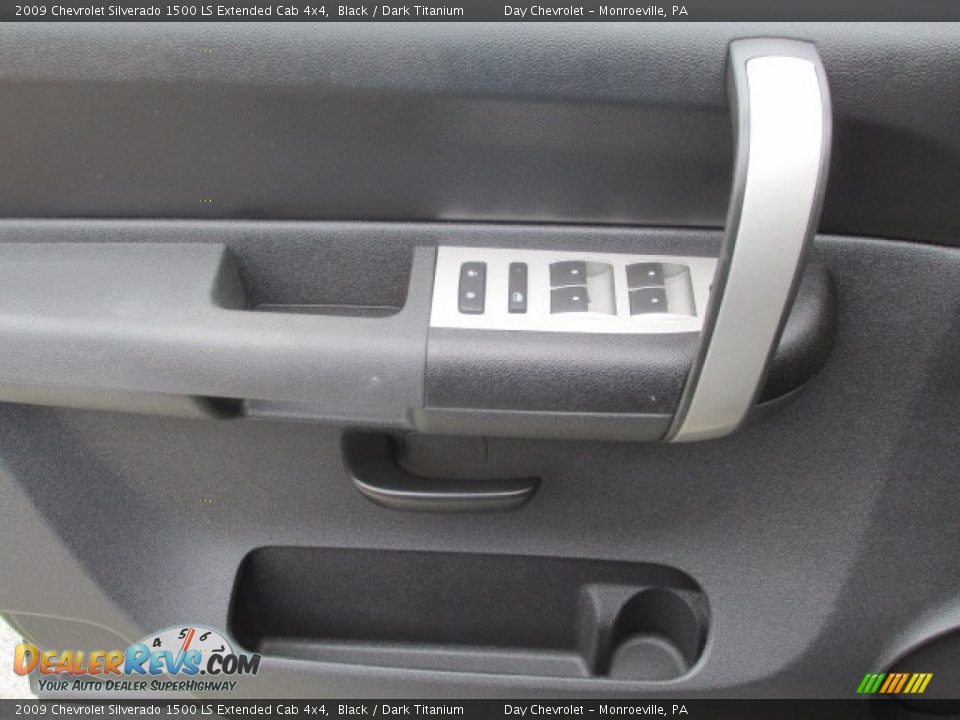 2009 Chevrolet Silverado 1500 LS Extended Cab 4x4 Black / Dark Titanium Photo #17