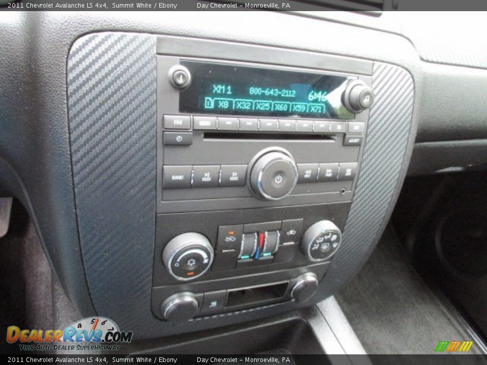 2011 Chevrolet Avalanche LS 4x4 Summit White / Ebony Photo #14