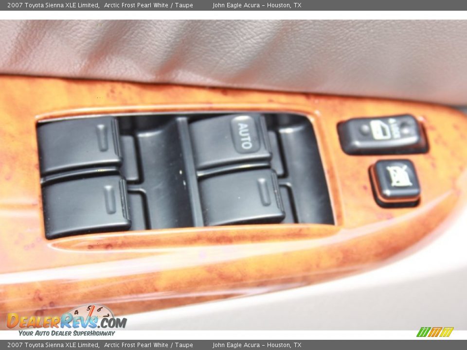 2007 Toyota Sienna XLE Limited Arctic Frost Pearl White / Taupe Photo #17