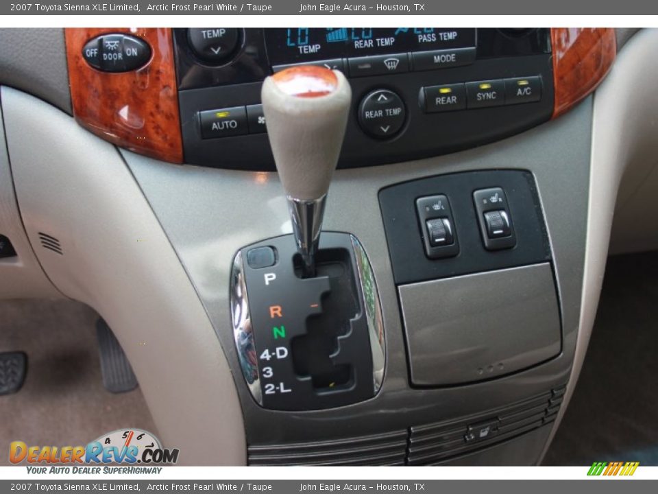 2007 Toyota Sienna XLE Limited Arctic Frost Pearl White / Taupe Photo #26
