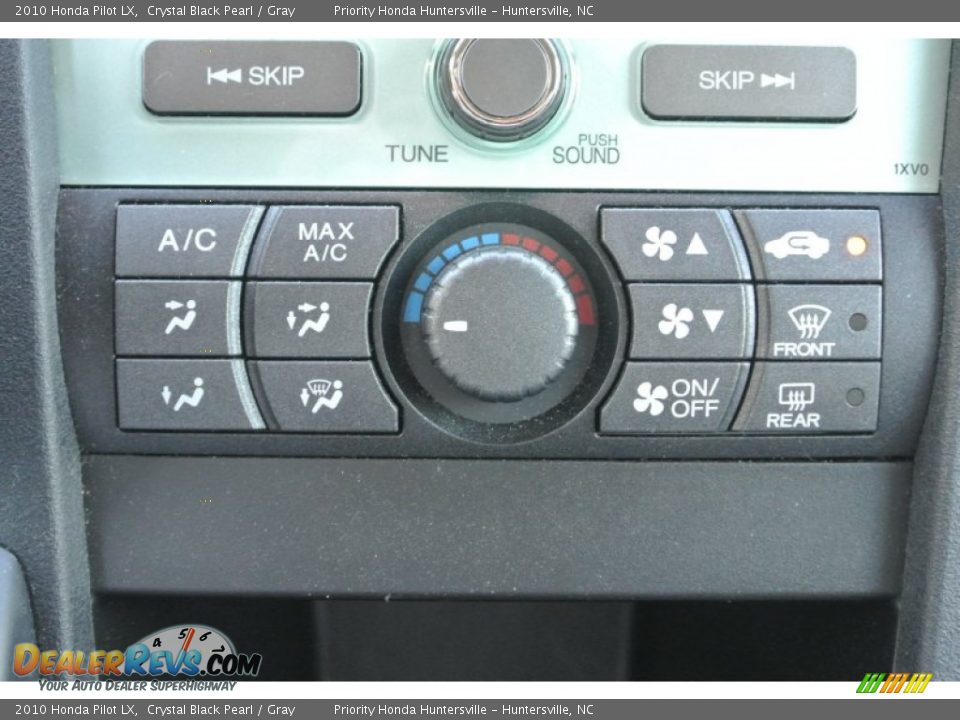 2010 Honda Pilot LX Crystal Black Pearl / Gray Photo #12