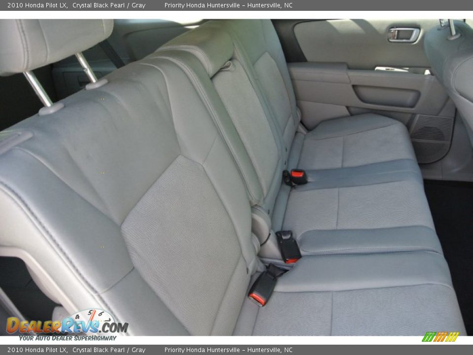 2010 Honda Pilot LX Crystal Black Pearl / Gray Photo #19