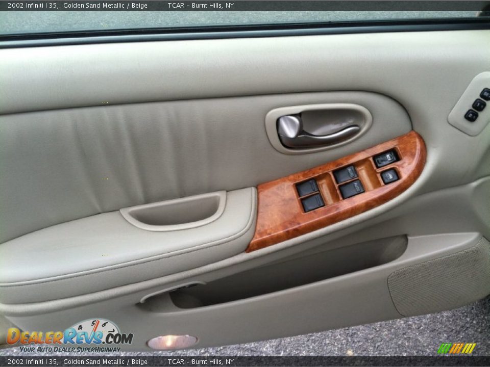 2002 Infiniti I 35 Golden Sand Metallic / Beige Photo #8
