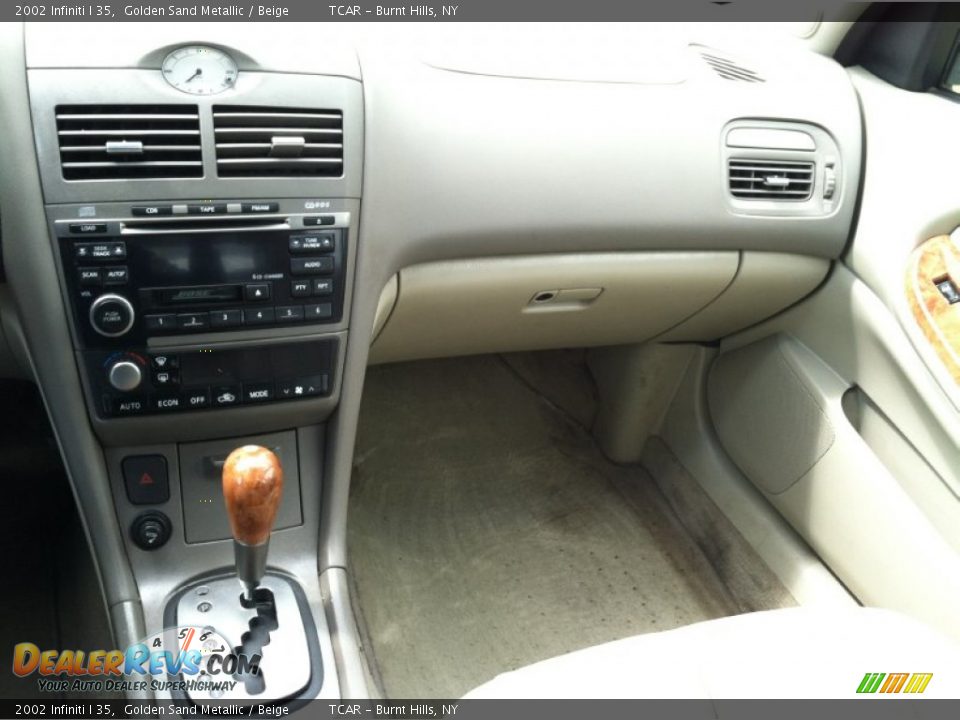 2002 Infiniti I 35 Golden Sand Metallic / Beige Photo #11