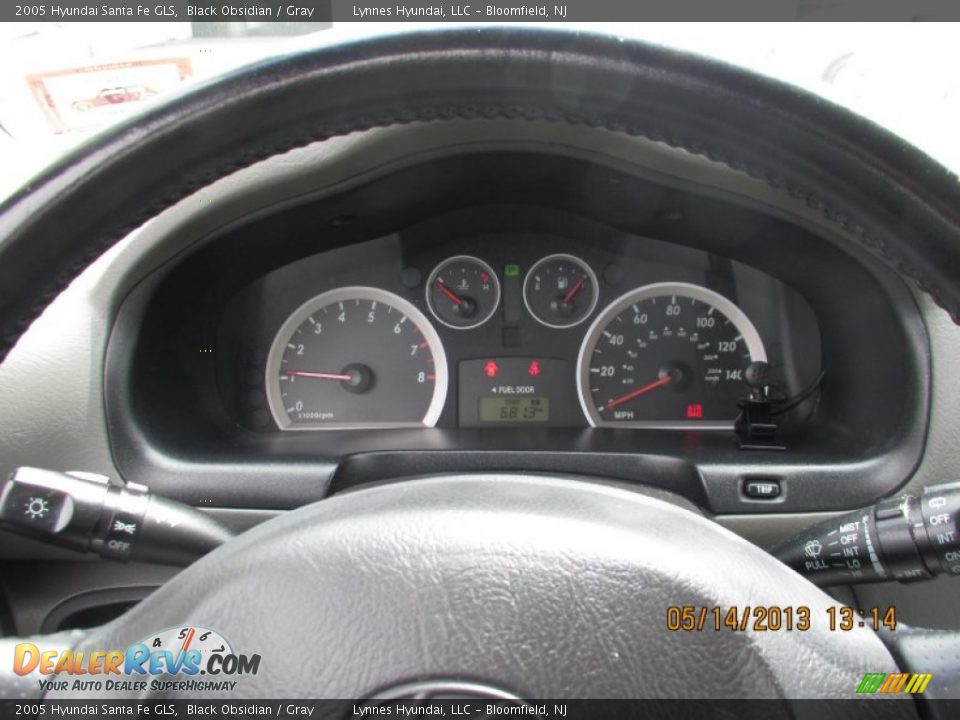 2005 Hyundai Santa Fe GLS Black Obsidian / Gray Photo #10