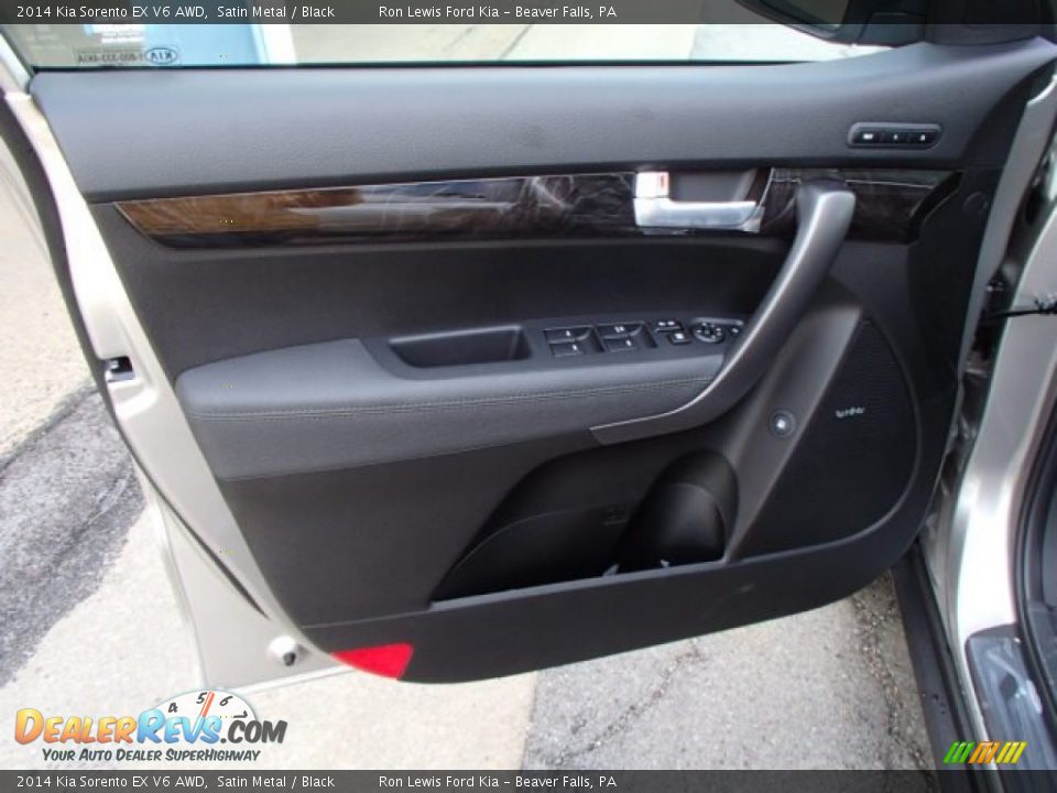Door Panel of 2014 Kia Sorento EX V6 AWD Photo #12