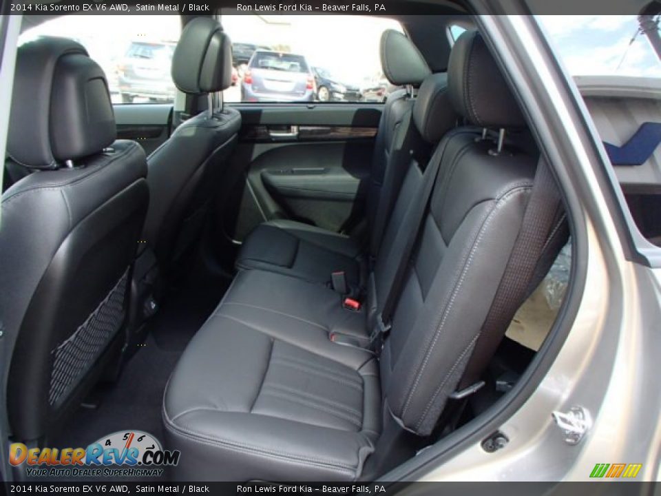 Rear Seat of 2014 Kia Sorento EX V6 AWD Photo #13