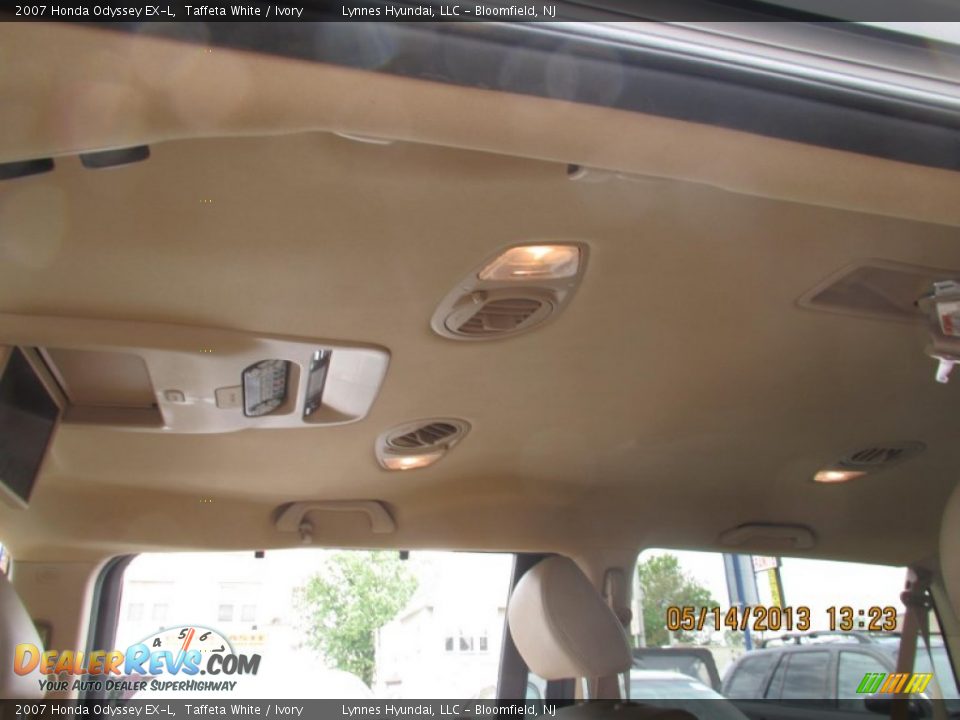 2007 Honda Odyssey EX-L Taffeta White / Ivory Photo #13