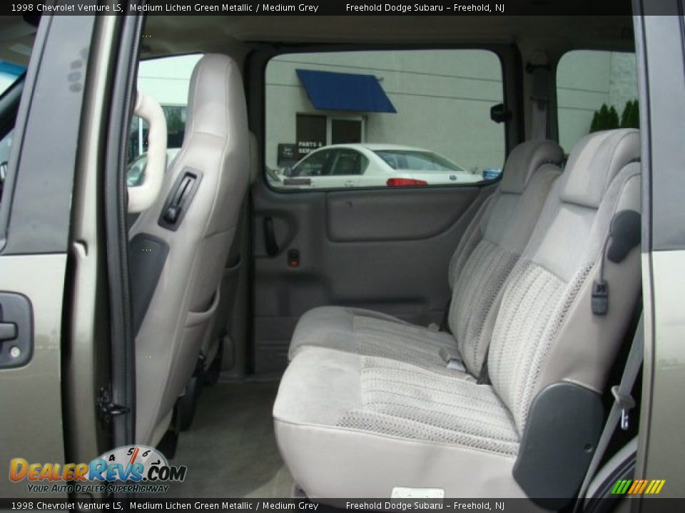 1998 Chevrolet Venture LS Medium Lichen Green Metallic / Medium Grey Photo #7