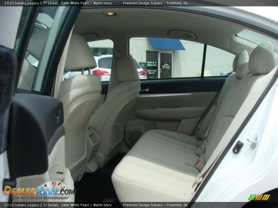 2010 Subaru Legacy 2.5i Sedan Satin White Pearl / Warm Ivory Photo #7
