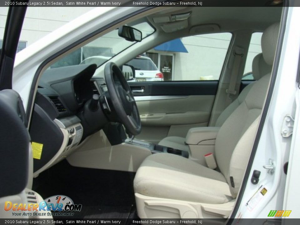 2010 Subaru Legacy 2.5i Sedan Satin White Pearl / Warm Ivory Photo #9