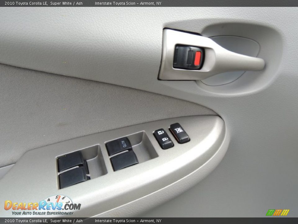 2010 Toyota Corolla LE Super White / Ash Photo #8