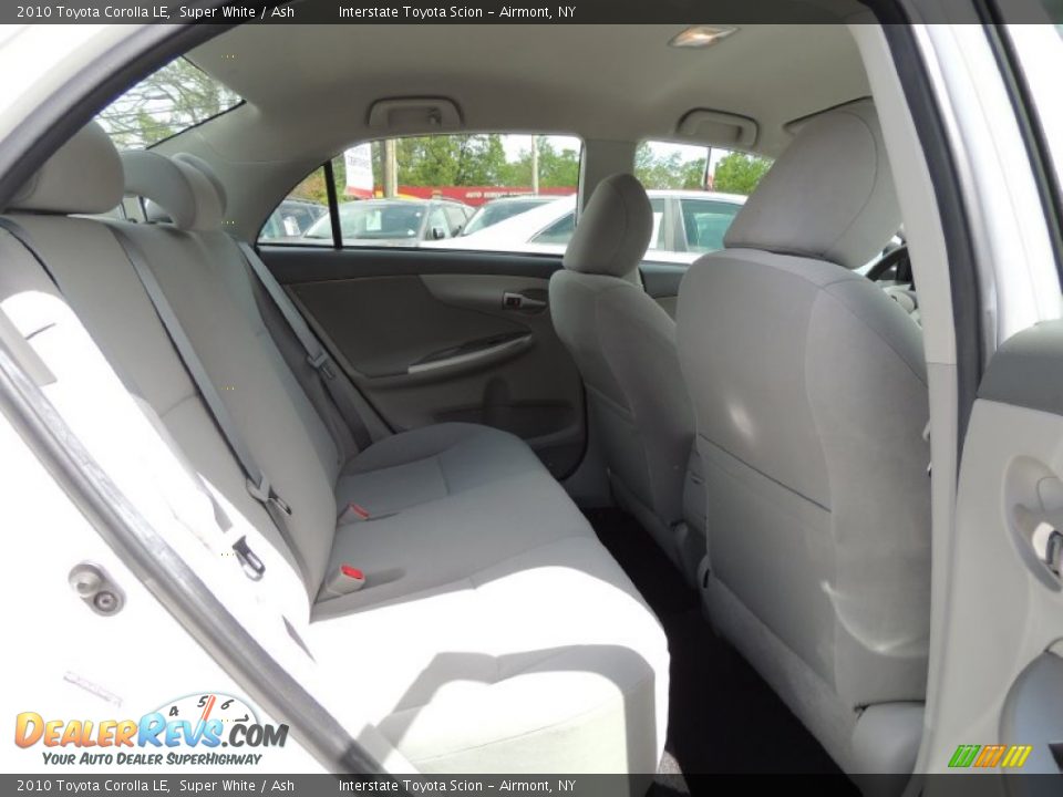 2010 Toyota Corolla LE Super White / Ash Photo #18