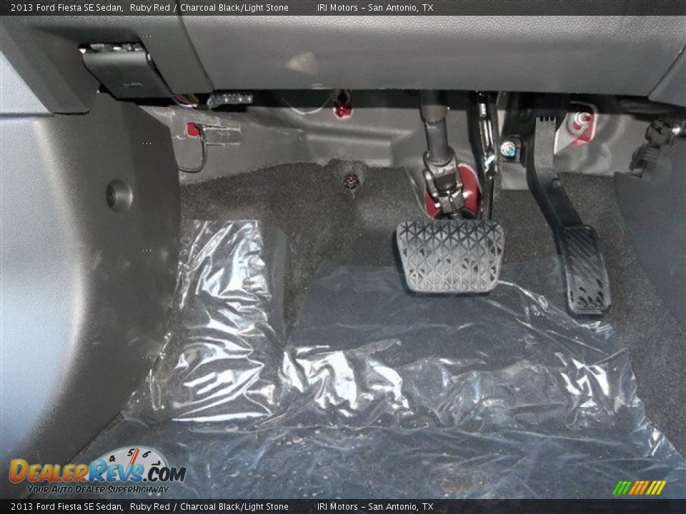 2013 Ford Fiesta SE Sedan Ruby Red / Charcoal Black/Light Stone Photo #22