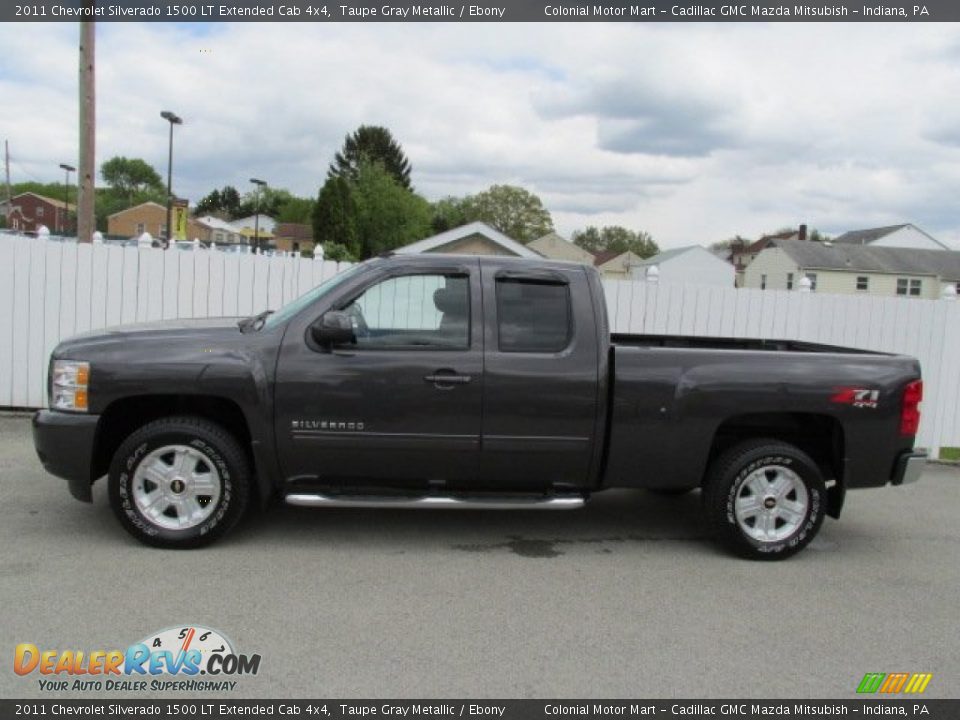 2011 Chevrolet Silverado 1500 LT Extended Cab 4x4 Taupe Gray Metallic / Ebony Photo #2