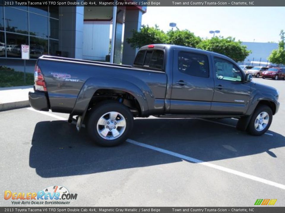 2013 Toyota Tacoma V6 TRD Sport Double Cab 4x4 Magnetic Gray Metallic / Sand Beige Photo #17