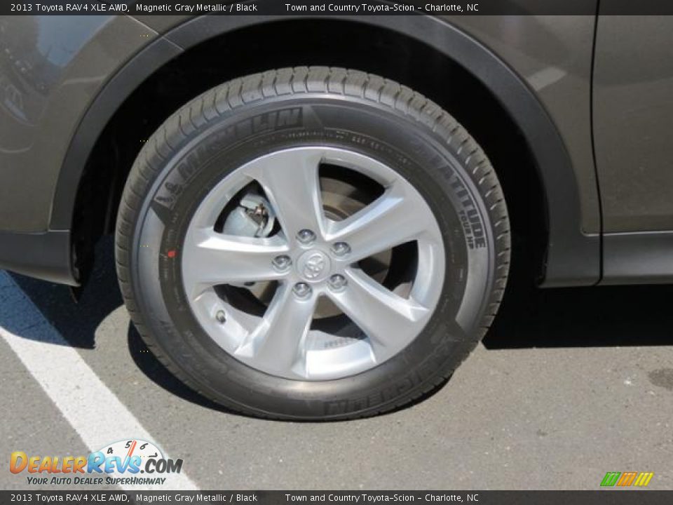 2013 Toyota RAV4 XLE AWD Magnetic Gray Metallic / Black Photo #4