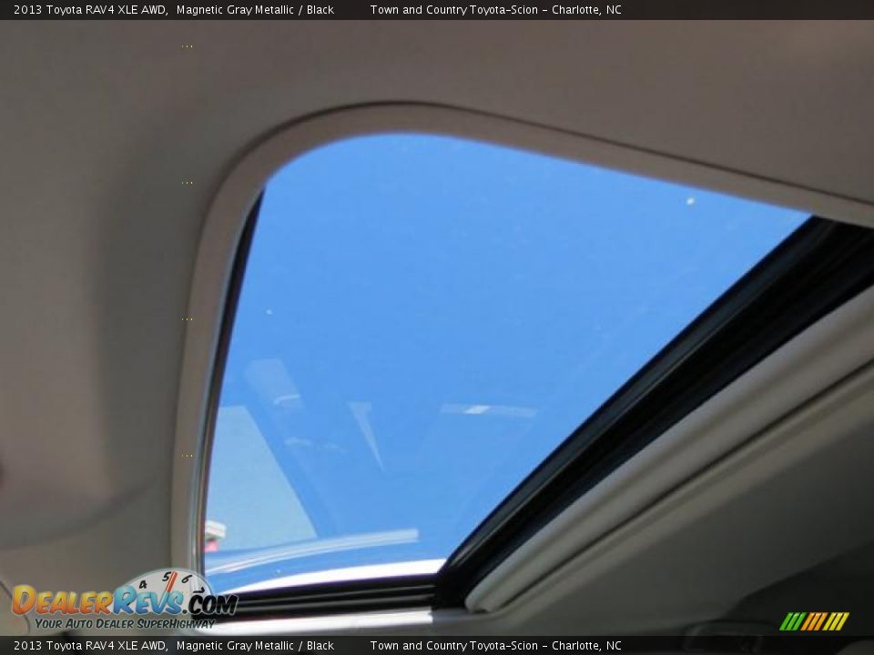 2013 Toyota RAV4 XLE AWD Magnetic Gray Metallic / Black Photo #16