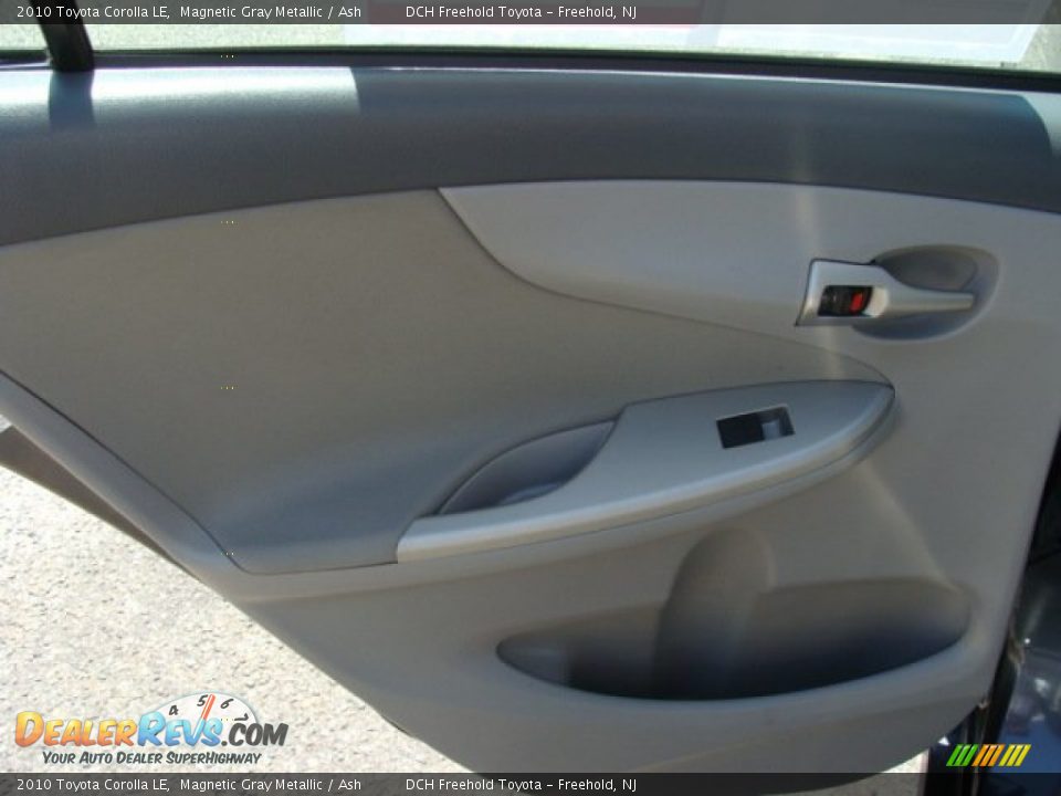 2010 Toyota Corolla LE Magnetic Gray Metallic / Ash Photo #19