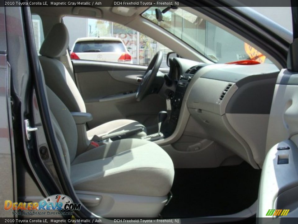2010 Toyota Corolla LE Magnetic Gray Metallic / Ash Photo #26