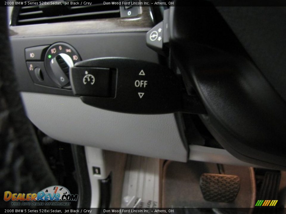 2008 BMW 5 Series 528xi Sedan Jet Black / Grey Photo #20