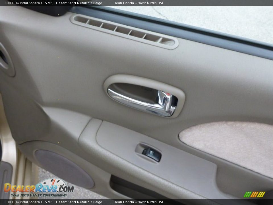 2003 Hyundai Sonata GLS V6 Desert Sand Metallic / Beige Photo #5