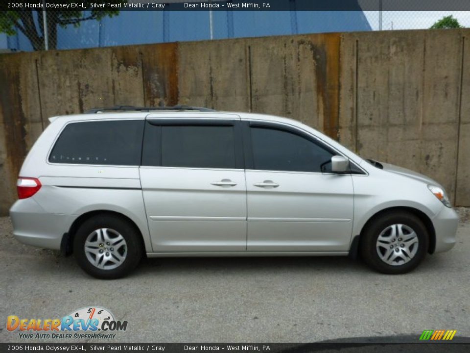 2006 Honda Odyssey EX-L Silver Pearl Metallic / Gray Photo #2