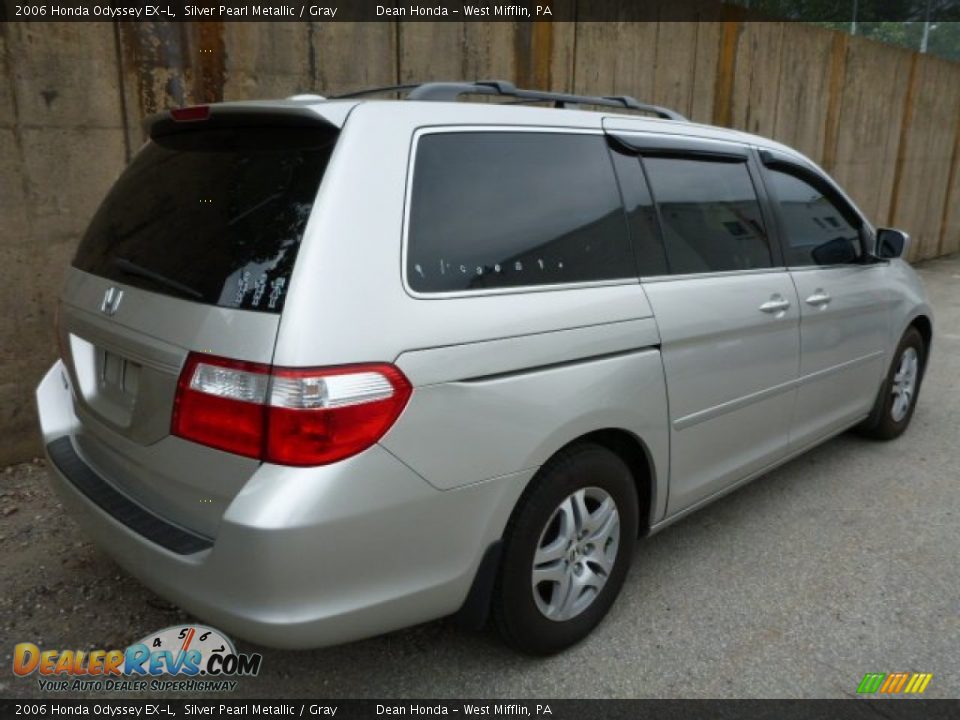 2006 Honda Odyssey EX-L Silver Pearl Metallic / Gray Photo #3