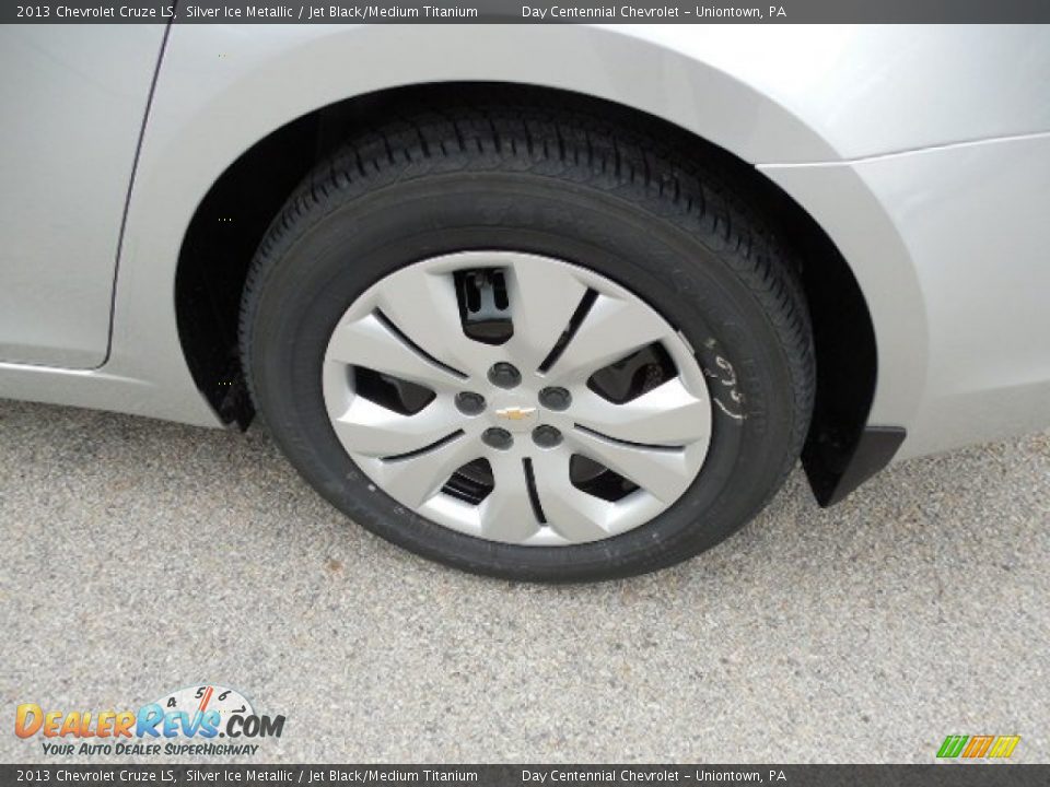 2013 Chevrolet Cruze LS Silver Ice Metallic / Jet Black/Medium Titanium Photo #3