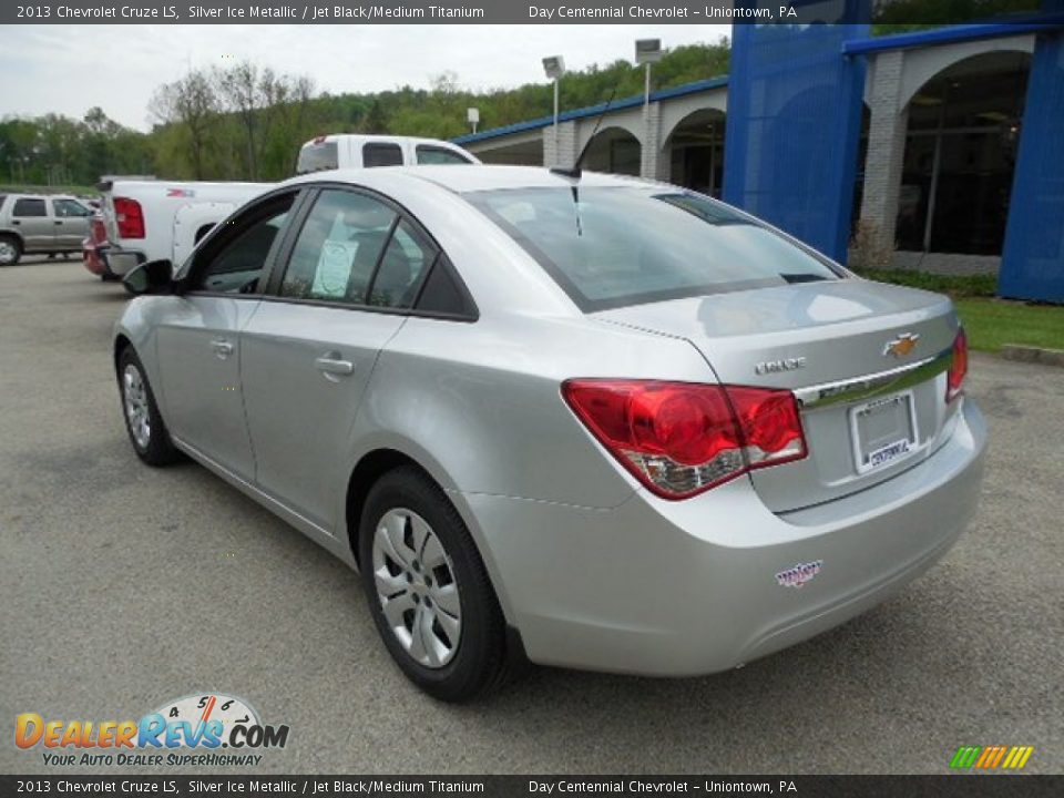 2013 Chevrolet Cruze LS Silver Ice Metallic / Jet Black/Medium Titanium Photo #4