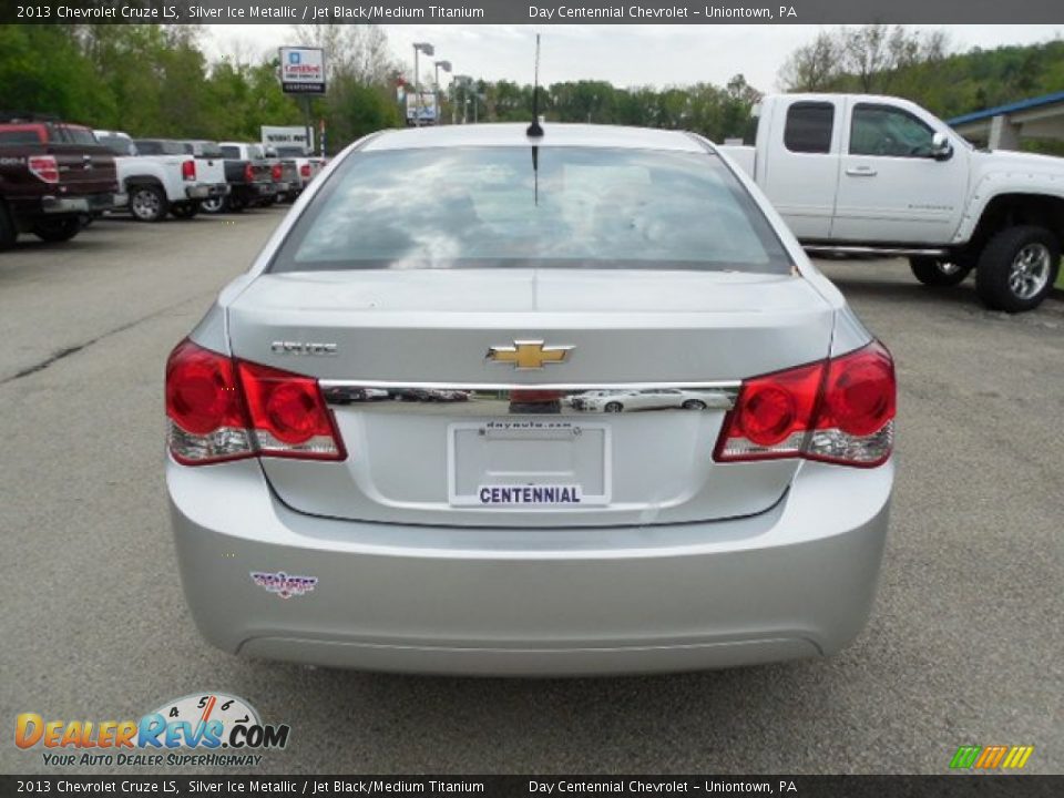 2013 Chevrolet Cruze LS Silver Ice Metallic / Jet Black/Medium Titanium Photo #5